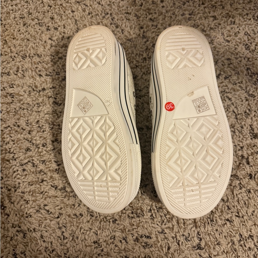 Platform shoes